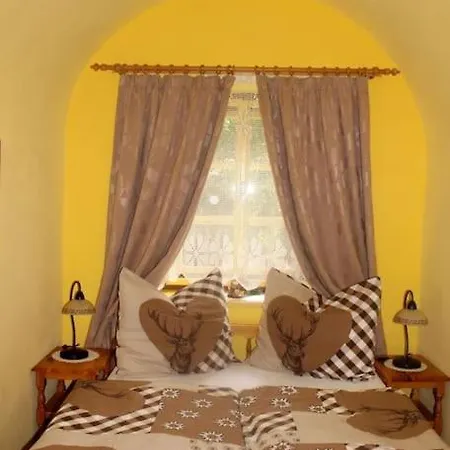 Droneberger-huette * Schwarzenbach